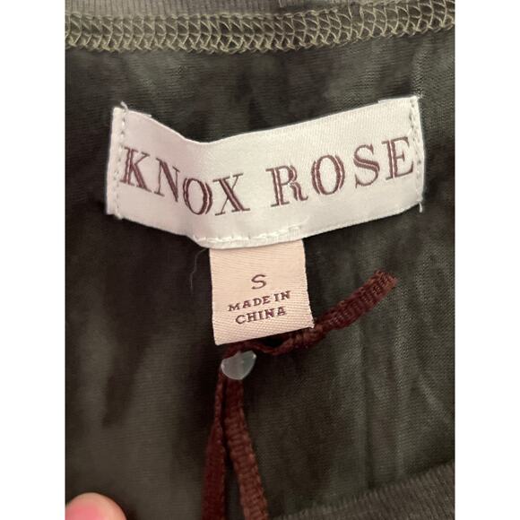 Knox Rose Womens Shark Bite Top Size Small Long Sleeve Green Tie dyed Grunge NWT - Picture 6 of 6